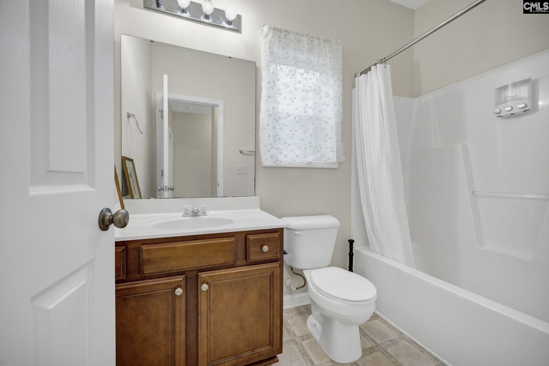 109 Cotoneaster Drive Photo 8