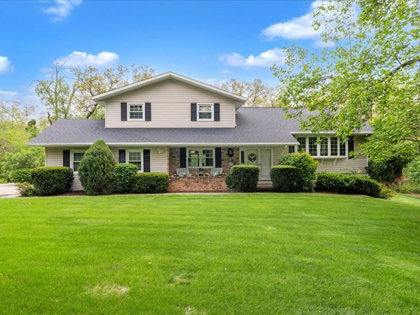 800 Oak Lane , Muscatine, IA 52761