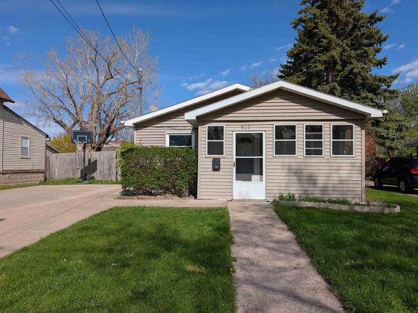544 GRAND STREET, Oshkosh, WI 54901