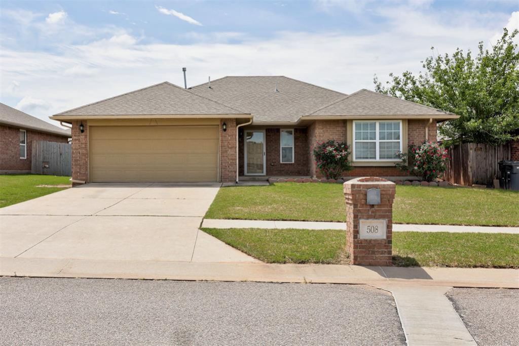 508 Manhattan Drive, Moore, OK 73160 Main Photo