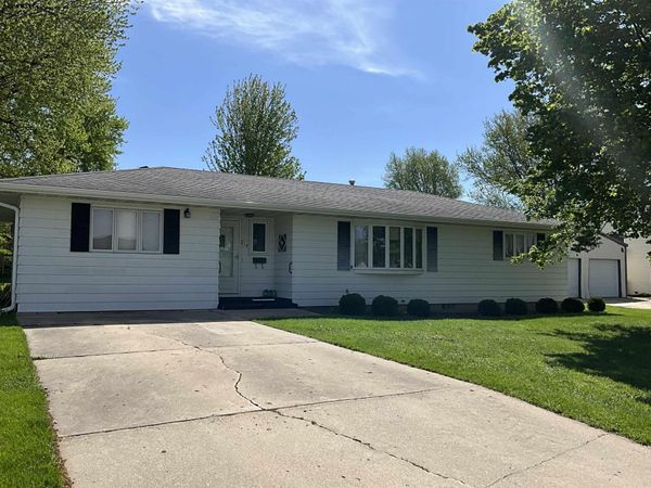214 Auburn Street, West Union, IA 52175