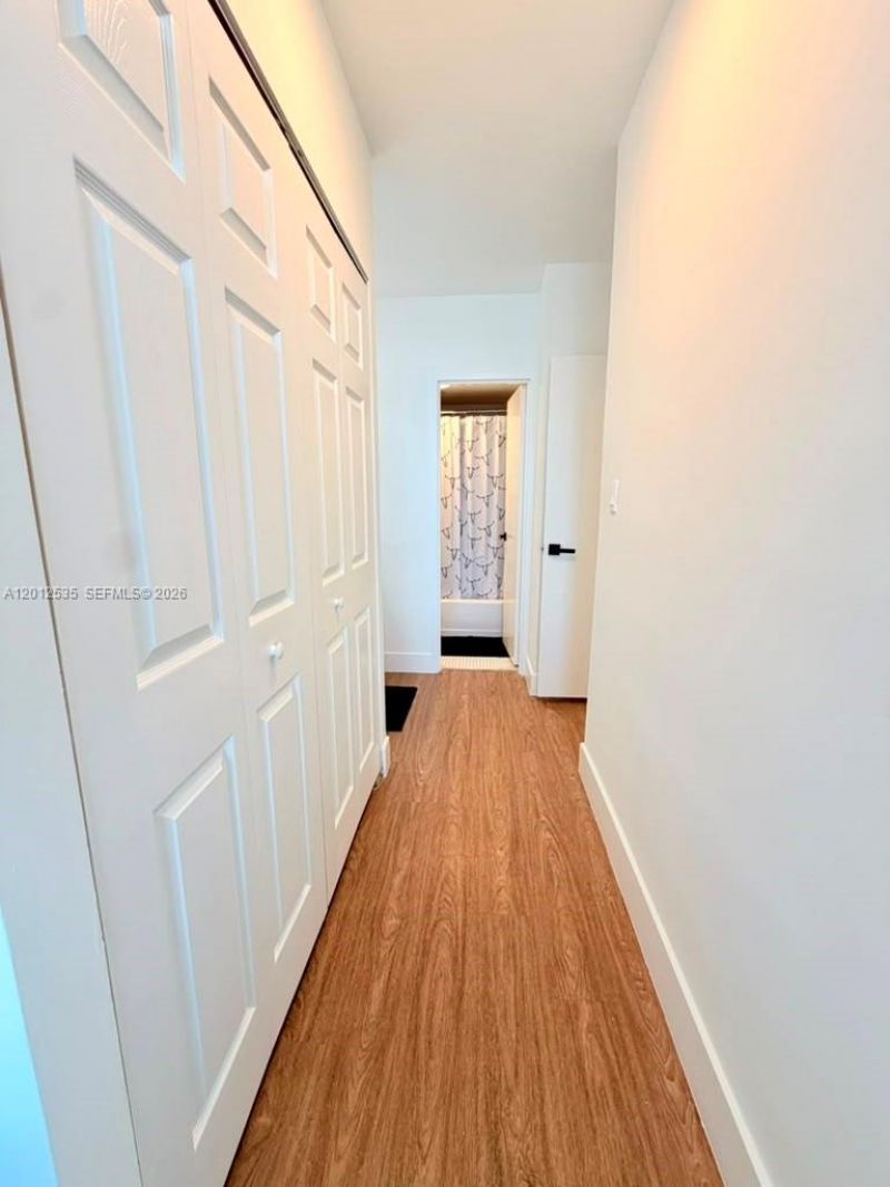 100 Lincoln Rd , Unit 922, Miami Beach, FL 33139 Photo