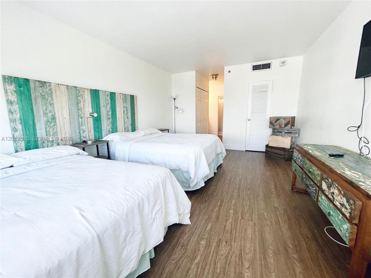 100 Lincoln Rd , Unit 922, Miami Beach, FL 33139 Photo
