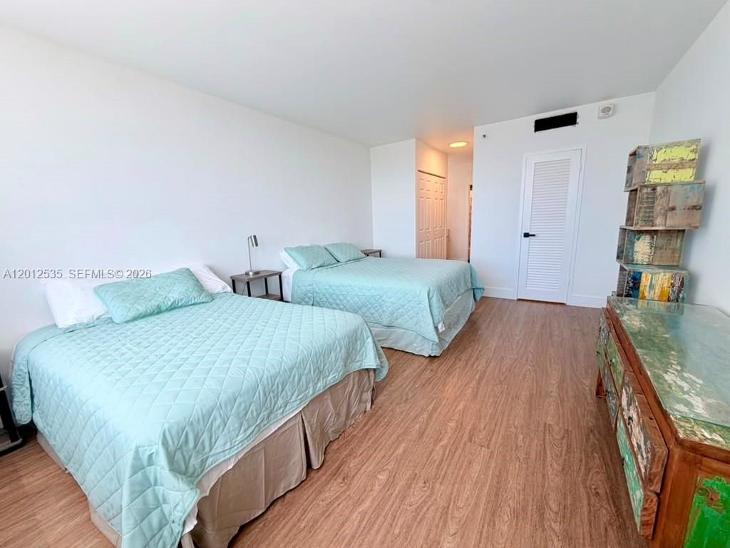 100 Lincoln Rd , Unit 922, Miami Beach, FL 33139 Photo