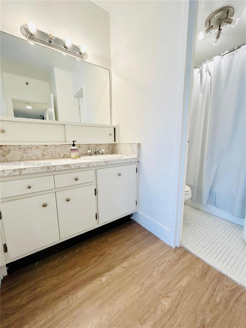 100 Lincoln Rd , Unit 922, Miami Beach, FL 33139 Photo