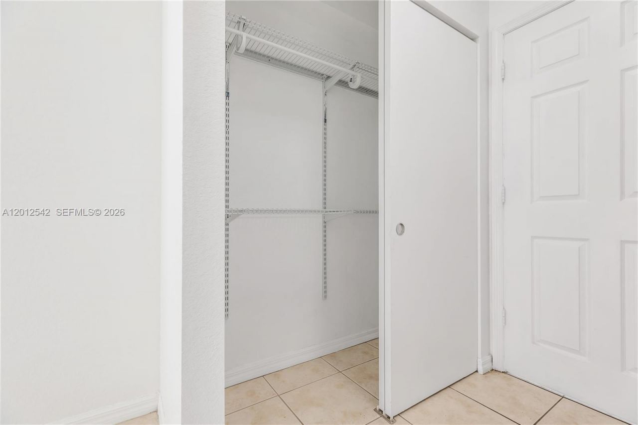 520 SW 5th St, Unit 304, Miami, FL 33130 Photo