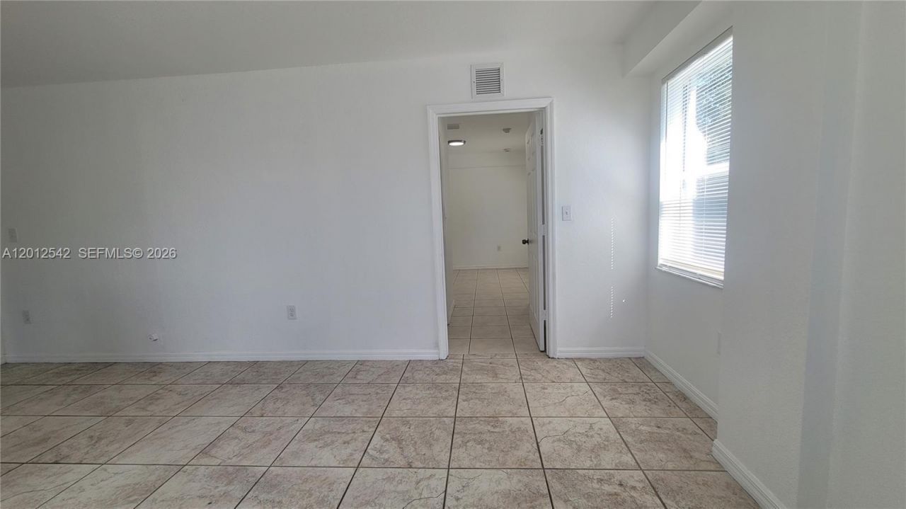520 SW 5th St, Unit 304, Miami, FL 33130 Photo