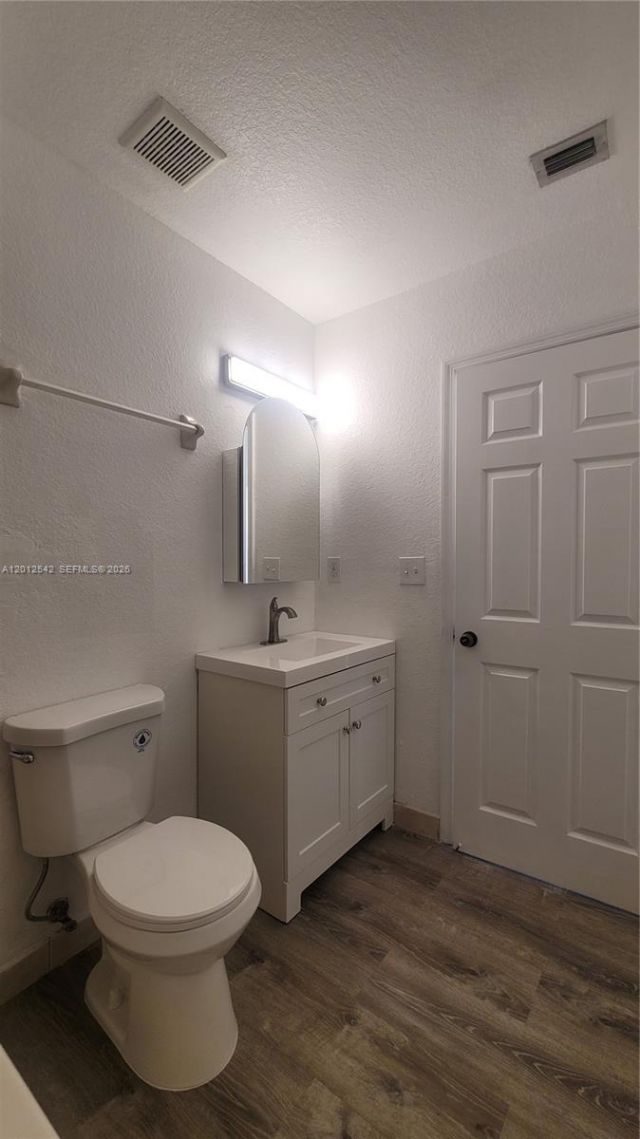 520 SW 5th St, Unit 304, Miami, FL 33130 Photo