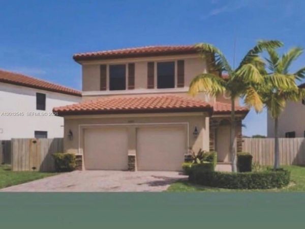 2401 NE 2nd Dr, Homestead, FL 33033