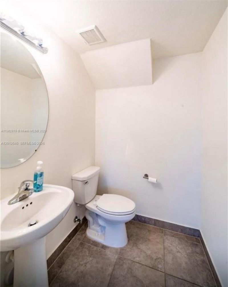 2401 NE 2nd Dr, Homestead, FL 33033 Photo
