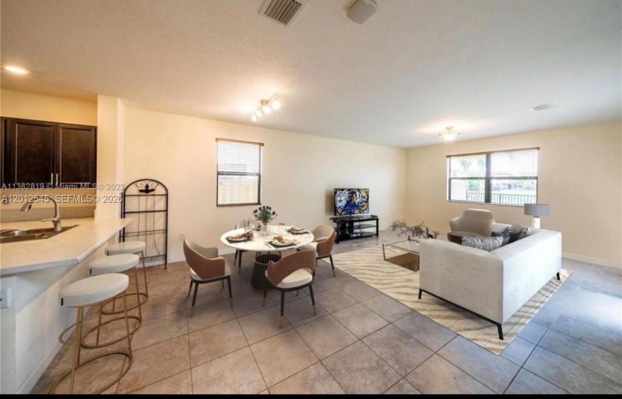 2401 NE 2nd Dr, Homestead, FL 33033 Photo