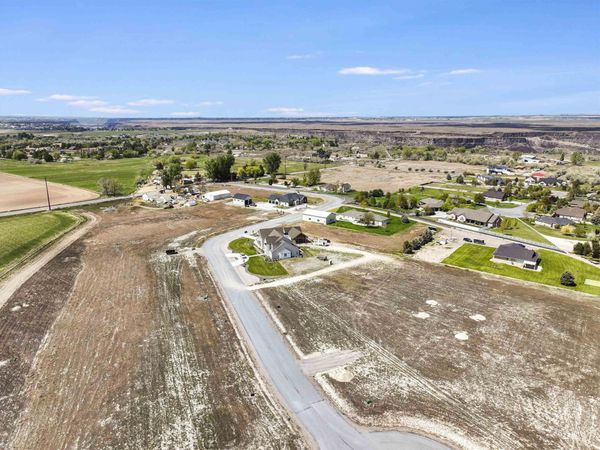 3322 E 4032 N., Twin Falls, ID 83301