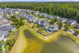 3798 Maidstone Drive photo 4
