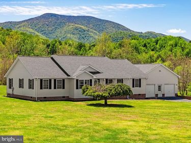 6315 IDA ROAD, STANLEY, VA 22851