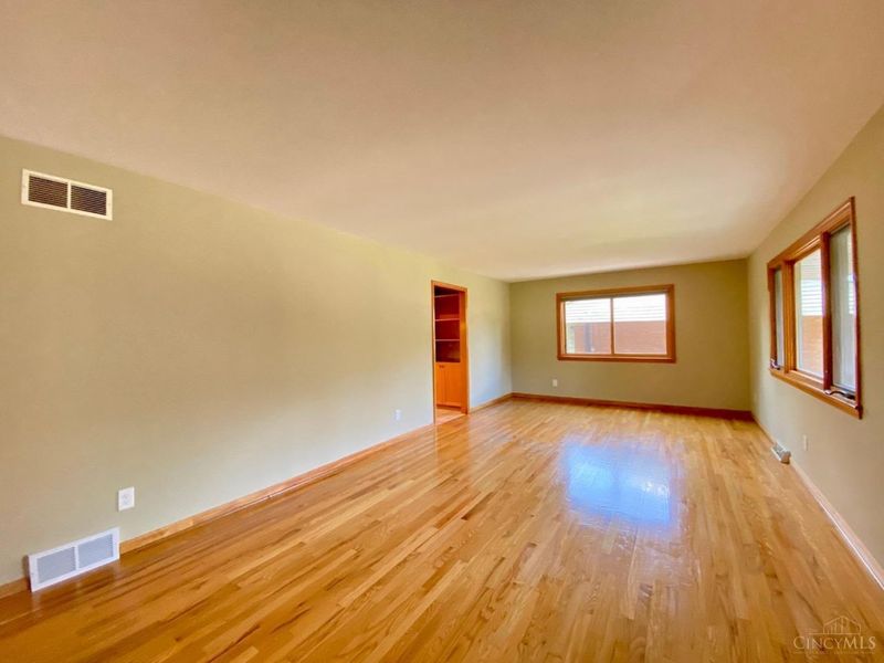 4085 Mefford Lane, Sharonville, OH 45241 Photo 7