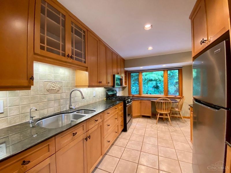 4085 Mefford Lane, Sharonville, OH 45241 Photo 8