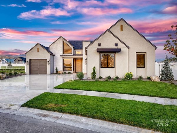 13498 N Spring Creek Way, Boise, ID 83714