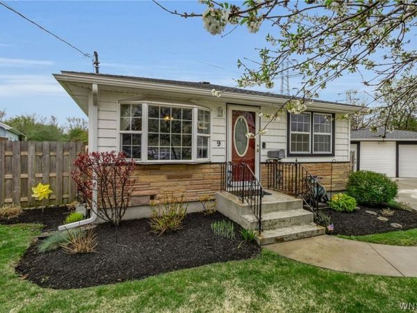 9 Smith Drive, Buffalo, NY 14218