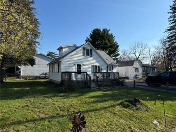 305 E Rolfe, Perry, MI 48872