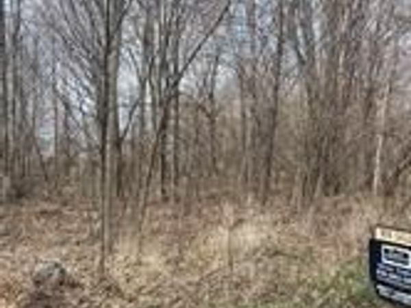 3183 BLACKHEATH Court , Port Huron, MI 48060