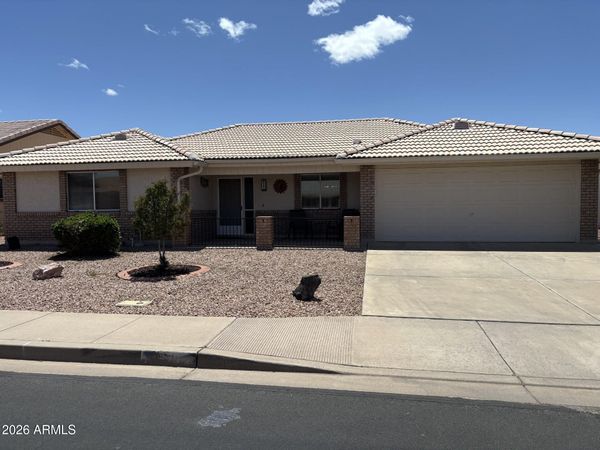 8057 E NAVARRO Avenue, Mesa, AZ 85209