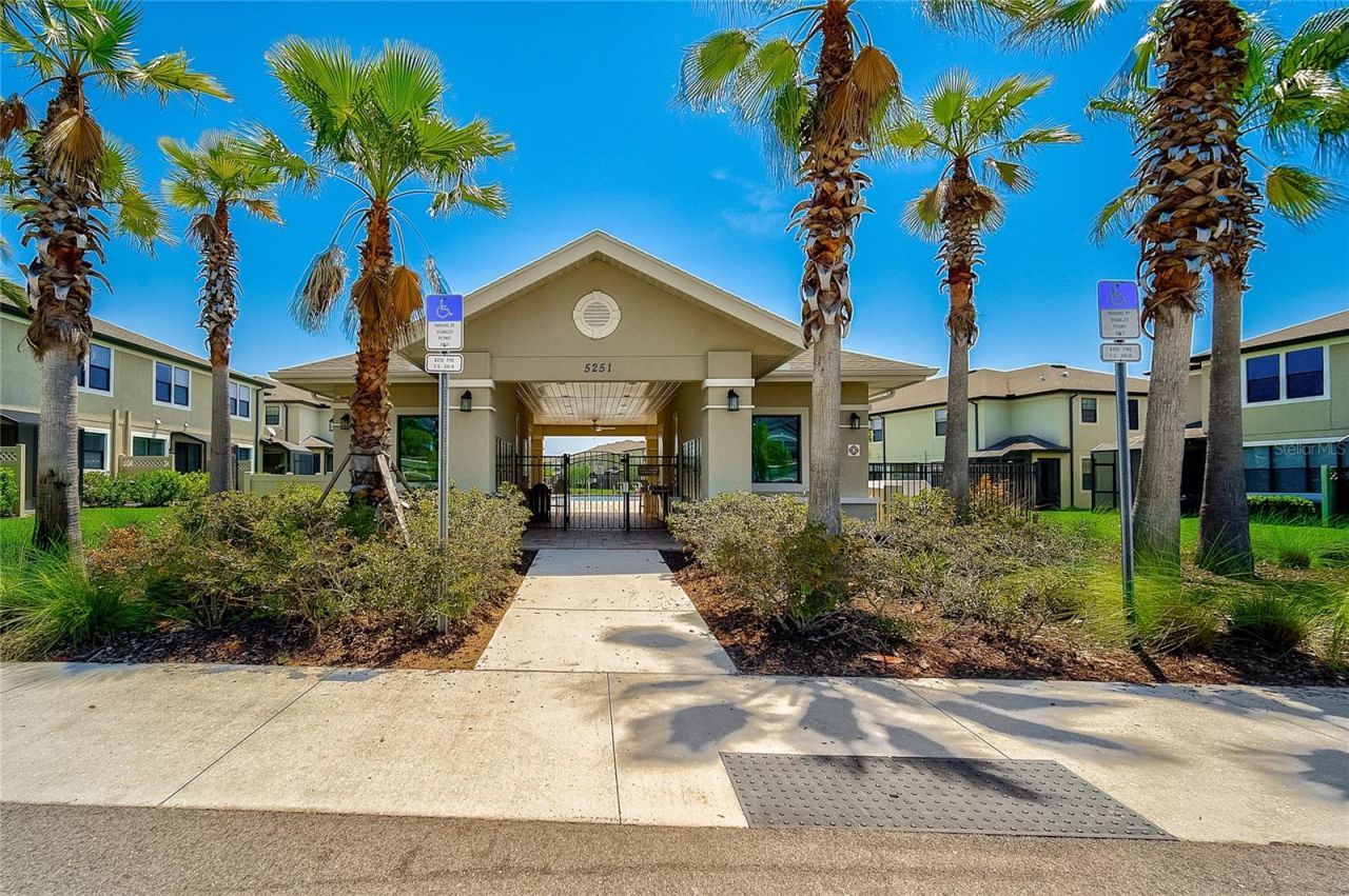 7811 52nd Terrace E, Bradenton, FL 34203 Photo