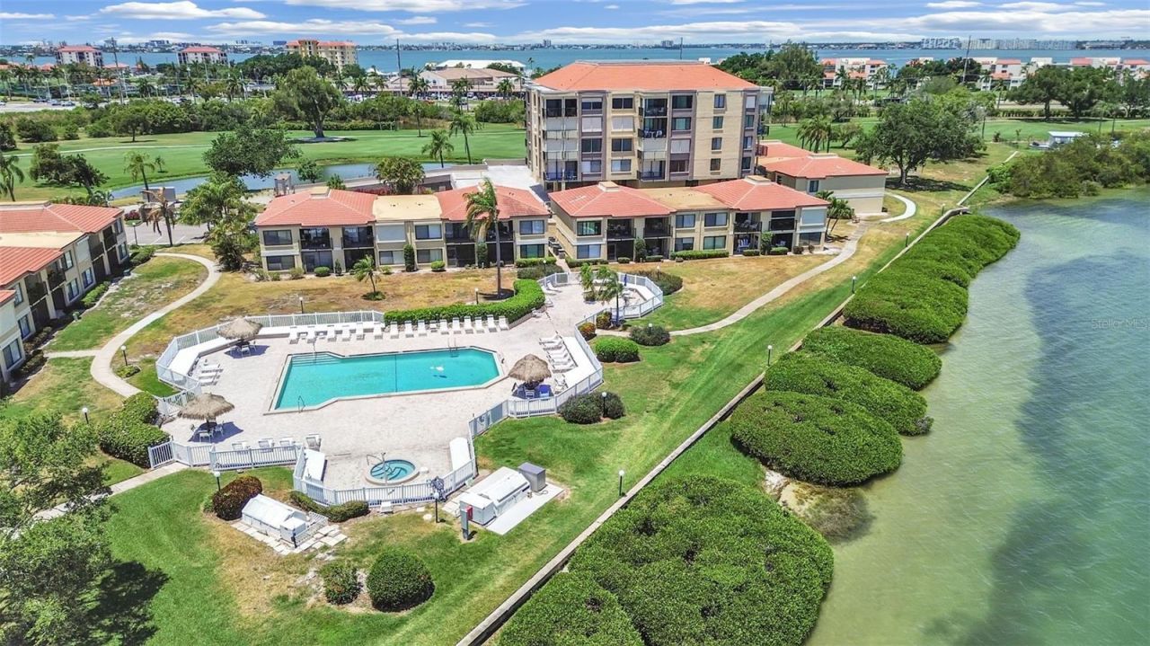 6104 Palma Del Mar Boulevard S, Unit 605, Saint Petersburg, FL 33715 Photo
