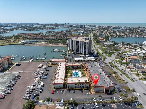 10365 PARADISE BOULEVARD , Unit 4, TREASURE ISLAND, FL 33706