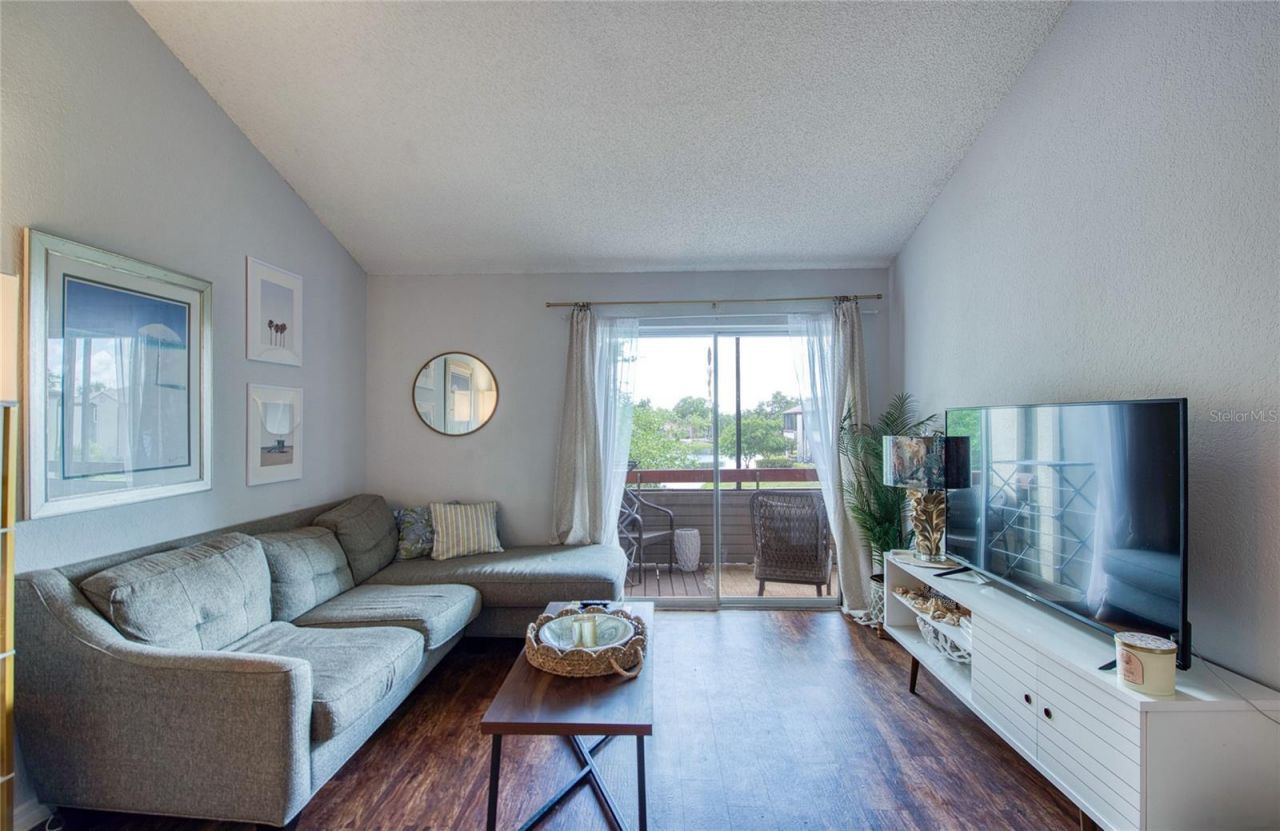 10263 Gandy Boulevard N, Unit 2110, Saint Petersburg, FL 33702 Photo