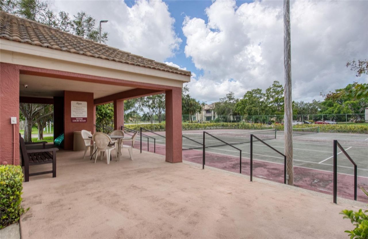 10263 Gandy Boulevard N, Unit 2110, Saint Petersburg, FL 33702 Photo