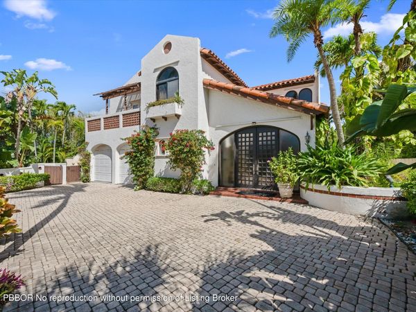 23 Sloans Curve Drive, Palm Beach, FL 33480