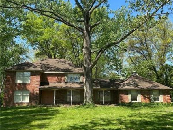 2055 N Ballas Road , Des Peres, MO 63131