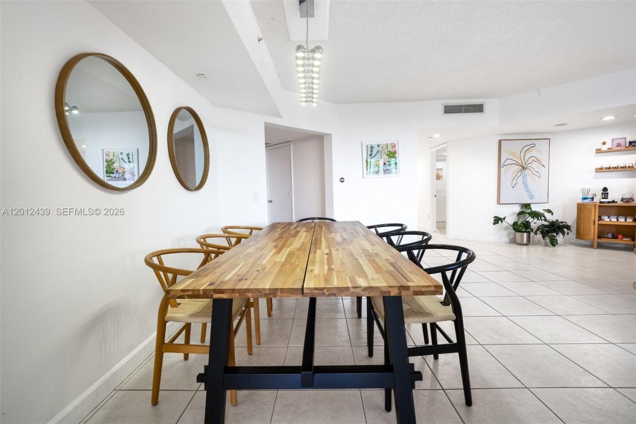 21055 Yacht Club Dr , Unit 605, Aventura, FL 33180 Photo