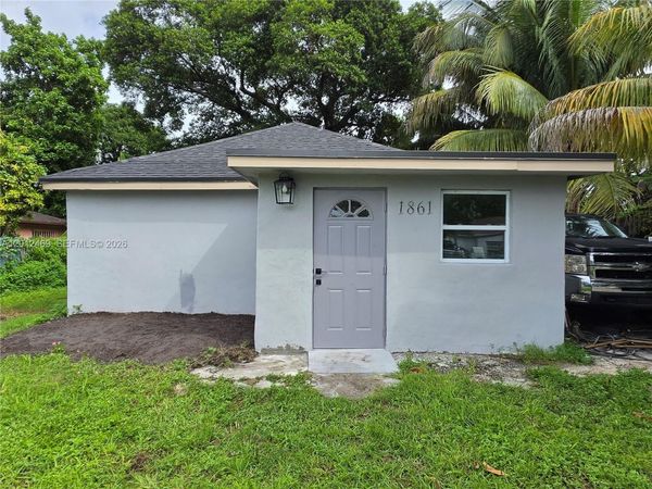 1861 NW 112th St, Miami, FL 33167