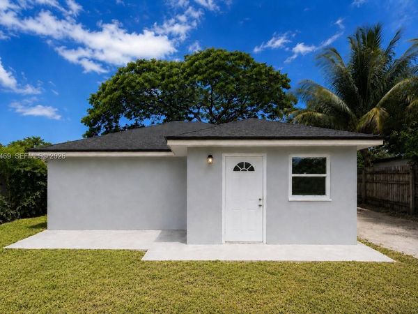 1861 NW 112th St, Miami, FL 33167