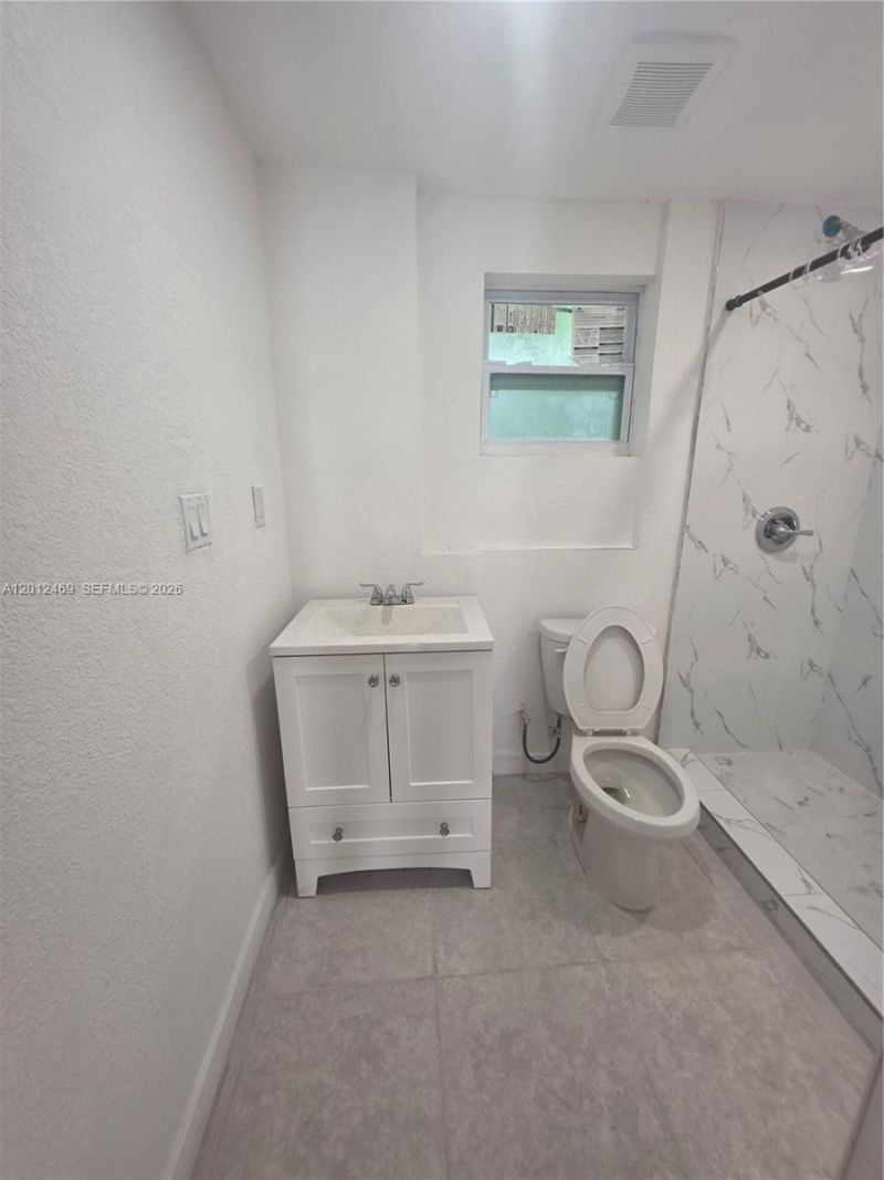 1861 NW 112th St, Miami, FL 33167 Photo