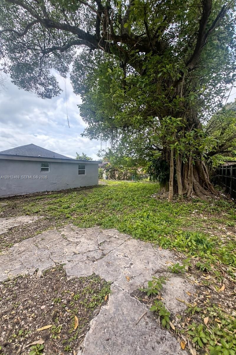 1861 NW 112th St, Miami, FL 33167 Photo