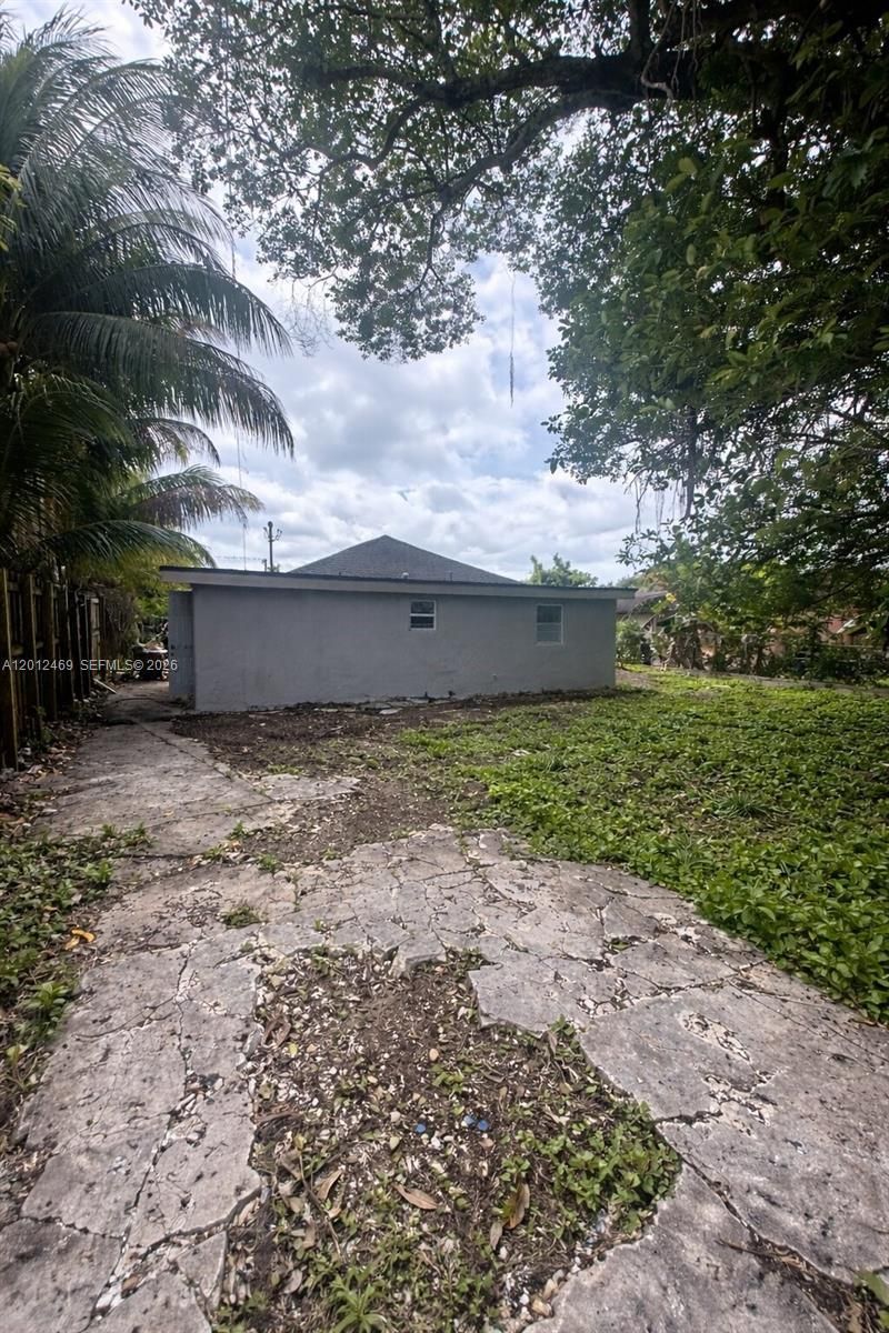 1861 NW 112th St, Miami, FL 33167 Photo