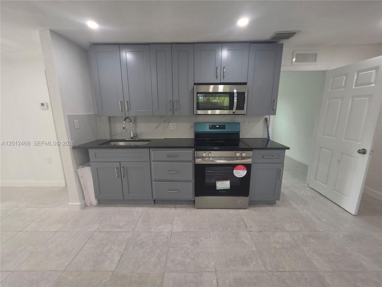 1861 NW 112th St, Miami, FL 33167 Photo