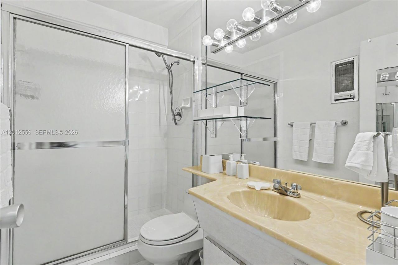 1801 S Surf Rd , Unit 4A, Hollywood, FL 33019 Photo