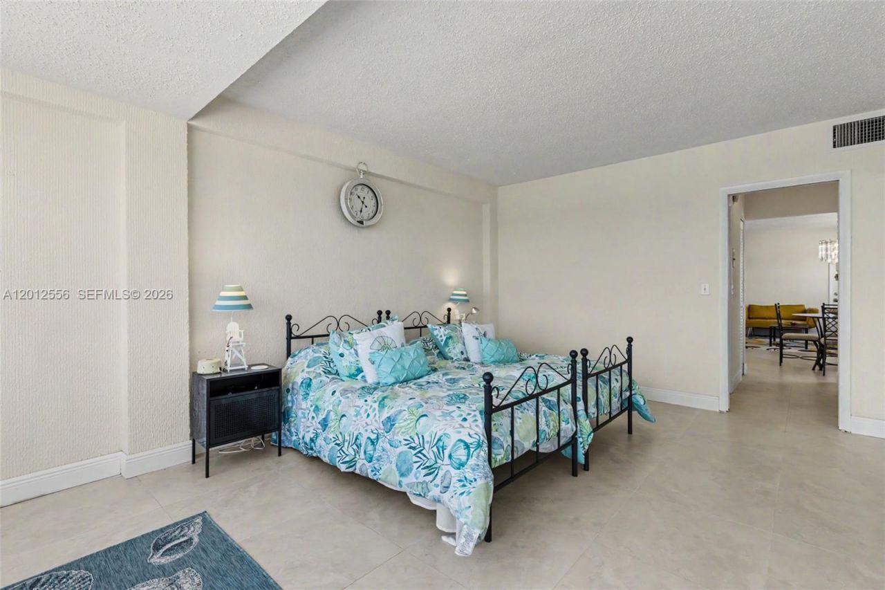 1801 S Surf Rd , Unit 4A, Hollywood, FL 33019 Photo
