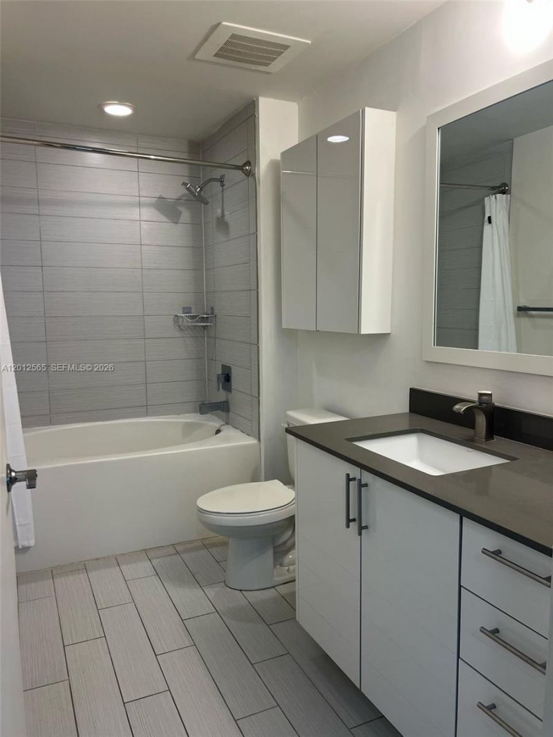 999 SW 1st Ave, Unit 1601, Miami, FL 33130 Photo