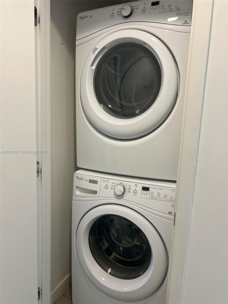 999 SW 1st Ave, Unit 1601, Miami, FL 33130 Photo