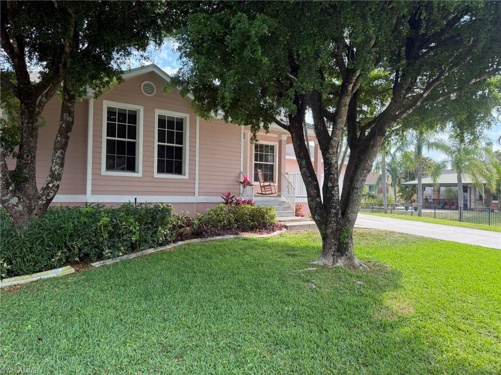 7899 Sandel Wood Cir W, Fort Myers, FL 33908 Photo