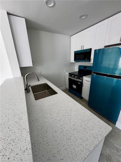 805 E Gulf Dr, Unit B4, Sanibel, FL 33957 Photo