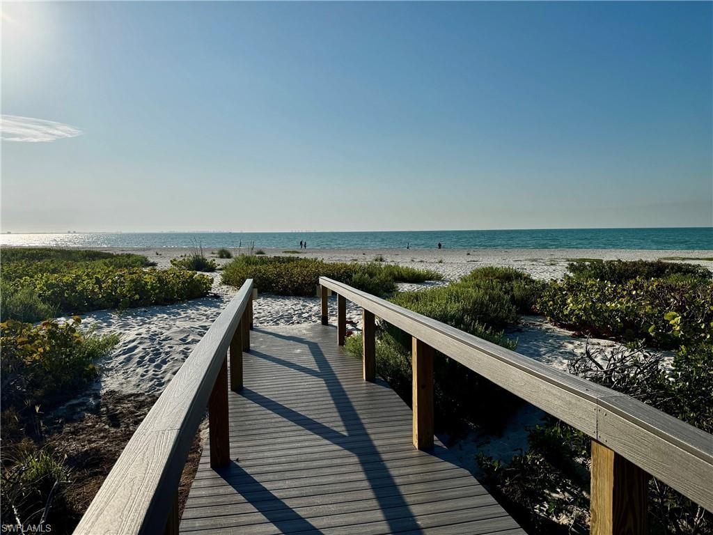 805 E Gulf Dr, Unit B4, Sanibel, FL 33957 Photo