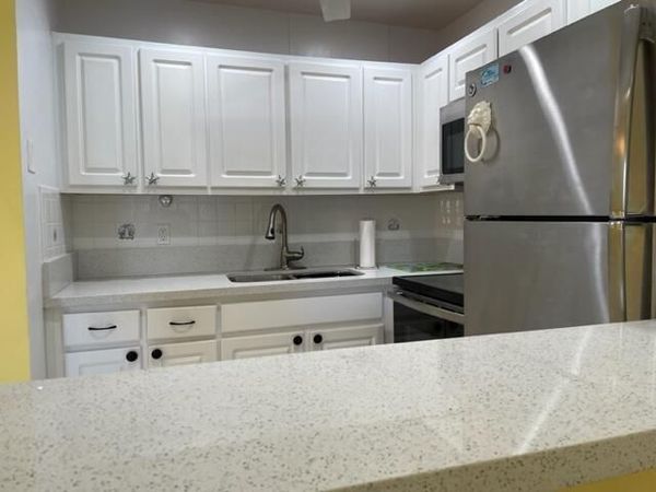2960 Lake Osborne Drive, Unit 107, Lake Worth Beach, FL 33461