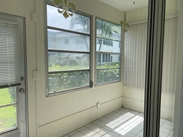 2960 Lake Osborne Drive, Unit 107, Lake Worth Beach, FL 33461 Photo