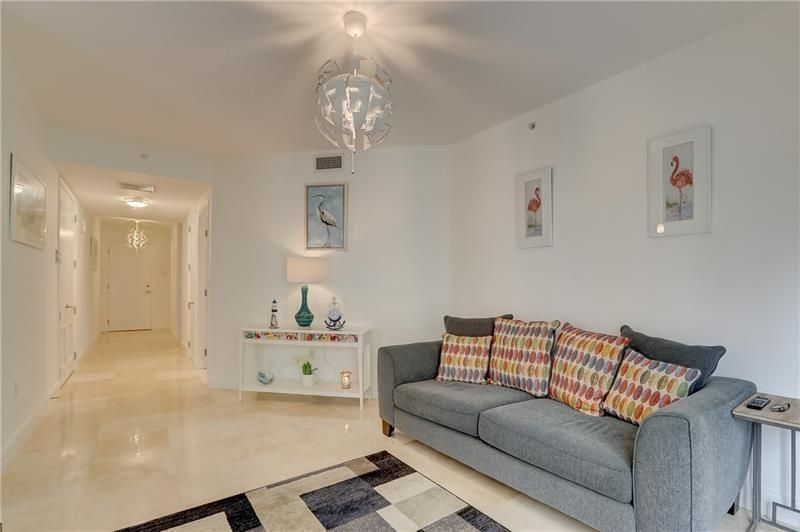 2409 N Ocean Boulevard, Unit 427, Fort Lauderdale, FL 33305 Photo