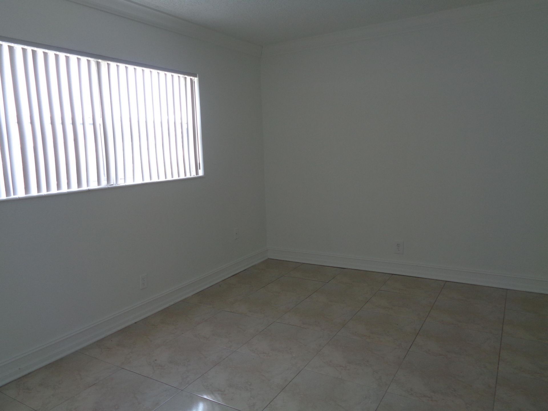 2008 Jackson Street, Unit E9, Hollywood, FL 33020 Photo